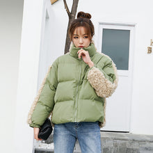Load image into Gallery viewer, [Clearing the warehouse and killing 69 yuan per second without refund or exchange] Women's warm short cotton jacket 2276 with lamb wool and cotton clothes spliced together