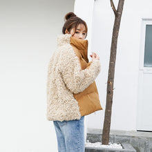 Load image into Gallery viewer, [Clearing the warehouse and killing 69 yuan per second without refund or exchange] Women's warm short cotton jacket 2276 with lamb wool and cotton clothes spliced together
