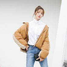 Load image into Gallery viewer, [Clearing the warehouse and killing 69 yuan per second without refund or exchange] Women's warm short cotton jacket 2276 with lamb wool and cotton clothes spliced together