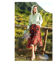 Load image into Gallery viewer, Spring 2009 New Women's Suit Set with Loose and Lazy Wind Ins Hat Guard 51060