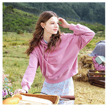 Load image into Gallery viewer, Spring 2009 New Women's Suit Set with Loose and Lazy Wind Ins Hat Guard 51060