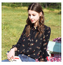 Load image into Gallery viewer, Spring 2009 New Woman's Loudspeaker Sleeve Printed Bottom Shirt Temperament Famous Yuanyuan Chiffon Shirt 51070