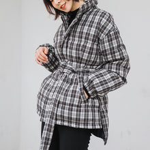 Load image into Gallery viewer, 2008 Autumn and Winter New Korean Edition Thickened Short Jacket Female Chequered 90 White Duck Down Winter Female 3017