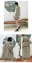 Load image into Gallery viewer, The 2018 Winter New Coat Hepburn Little Woolen Coat Female Student Short Suit 3089 Solid Color