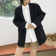 Load image into Gallery viewer, The 2018 Winter New Coat Hepburn Little Woolen Coat Female Student Short Suit 3089 Solid Color