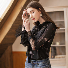 Load image into Gallery viewer, 2019 Spring new boutique women's temperament vertical collar pullover lady hundred catch snow spinning shirt 51019