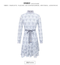 Load image into Gallery viewer, 2019 Autumn new women's dress vertical collar hollow Lotus leaf edge fairy dress temperament light lace dress 63176