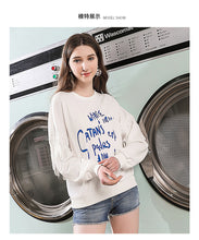 Load image into Gallery viewer, Spring 2009 New Ladies'Loose Letter Top
