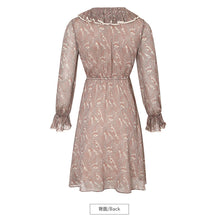 Load image into Gallery viewer, Spring 2009 New Women's Dresses Long Flare Sleeve Printed Skirt Temperament Chiffon Dress 63128