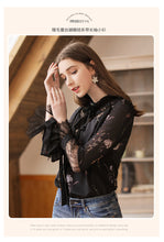 Load image into Gallery viewer, 2019 Spring new boutique women's temperament vertical collar pullover lady hundred catch snow spinning shirt 51019
