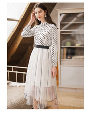 Load image into Gallery viewer, [ Journal of the Philippines] 2019 Spring New Women's Wavelet Point Single Button Printed Shirt Sweet White Spinning Shirt 59092