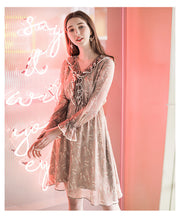Load image into Gallery viewer, Spring 2009 New Women's Dresses Long Flare Sleeve Printed Skirt Temperament Chiffon Dress 63128
