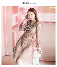 Load image into Gallery viewer, Spring 2009 New Women's Dresses Long Flare Sleeve Printed Skirt Temperament Chiffon Dress 63128