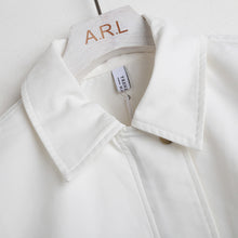 Load image into Gallery viewer, New Korean version of spring dress in 2019, thin hem, loose rope, large pocket jacket jacket, micro-merchant supply
