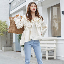 Load image into Gallery viewer, 2019 Korean women's chic wind cake collar shirt Joker ladies sweet cuff lace shirt jacket 163