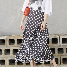 Load image into Gallery viewer, New women's irregular skirt in spring 2019 Korean version of Joker slim wave printing medium and long skirt