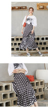 Load image into Gallery viewer, New women's irregular skirt in spring 2019 Korean version of Joker slim wave printing medium and long skirt
