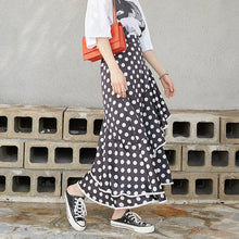 Load image into Gallery viewer, New women's irregular skirt in spring 2019 Korean version of Joker slim wave printing medium and long skirt