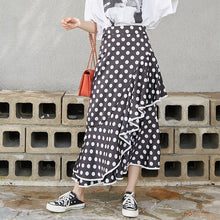 Load image into Gallery viewer, New women's irregular skirt in spring 2019 Korean version of Joker slim wave printing medium and long skirt