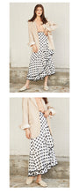 Load image into Gallery viewer, New women's irregular skirt in spring 2019 Korean version of Joker slim wave printing medium and long skirt