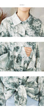 Load image into Gallery viewer, Summer 2019 women's printed shirt women's long sleeves Korean version of thin faded loose shirt women 5744