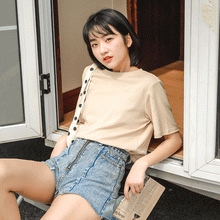 Load image into Gallery viewer, Net red explosions 2019 new women's casual Joker solid color T-shirt women's crew neck simple and comfortable cotton base shirt