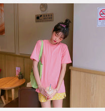 Load image into Gallery viewer, Net red explosions 2019 new women's casual Joker solid color T-shirt women's crew neck simple and comfortable cotton base shirt