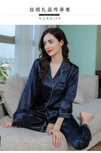 Load image into Gallery viewer, Wholesale Silk Pajamas Women's Summer Long Sleeve Two-Piece Set 100% Silk Couples Home Furnishing Silk Women's Suit Autumn