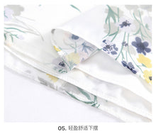 Load image into Gallery viewer, Sweet Baitie Chiffon Printed Blouse 51103