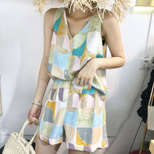Load image into Gallery viewer, Summer 2019 New Temperament Printed Shorts for Women's Wear Ultra Short Fashion Leisure Suits Wholesale 3533