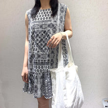 Load image into Gallery viewer, 2019 new Korean dress round neck retro personality printing loose sleeveless ruffled doll skirt 3518