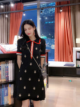 Load image into Gallery viewer, Summer 2019 new women's doll collar bee embroidered knit dress a generation of 8047