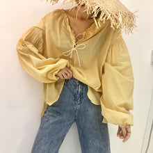 Load image into Gallery viewer, Summer 2019 sweet temperament Korean pullover V-neck loose blouse factory wholesale 3607