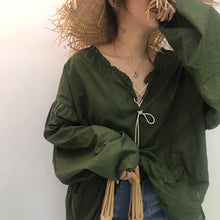 Load image into Gallery viewer, Summer 2019 sweet temperament Korean pullover V-neck loose blouse factory wholesale 3607