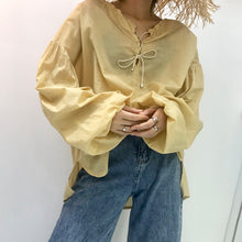 Load image into Gallery viewer, Summer 2019 sweet temperament Korean pullover V-neck loose blouse factory wholesale 3607
