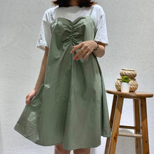 Load image into Gallery viewer, Summer 2019 new Korean version of women's A-shaped skirt wrapped chest stitching dress fake two sets of micro-merchant supply 3625