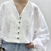 Load image into Gallery viewer, 2019 summer temperament regular cardigan long sleeve V-neck loose blouse wholesale 3633