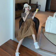 Load image into Gallery viewer, 2009 New Korean Version Loose Design Sense Slip Skirt Half-length Skirt + 100 Sets of Simple Card T-shirt 9923
