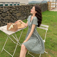 Load image into Gallery viewer, 2019 Korean version of small fresh Hong Kong green retro waist V-neck plaid dress 9920