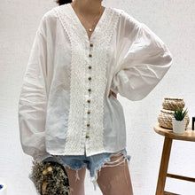 Load image into Gallery viewer, 2019 summer temperament regular cardigan long sleeve V-neck loose blouse wholesale 3633