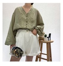 Load image into Gallery viewer, 2019 summer temperament regular cardigan long sleeve V-neck loose blouse wholesale 3633