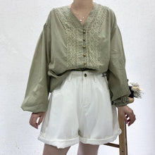 Load image into Gallery viewer, 2019 summer temperament regular cardigan long sleeve V-neck loose blouse wholesale 3633