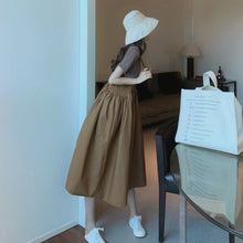 Load image into Gallery viewer, 2009 New Korean Version Loose Design Sense Slip Skirt Half-length Skirt + 100 Sets of Simple Card T-shirt 9923