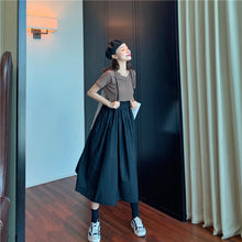 Load image into Gallery viewer, 2009 New Korean Version Loose Design Sense Slip Skirt Half-length Skirt + 100 Sets of Simple Card T-shirt 9923