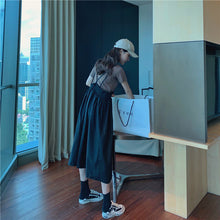 Load image into Gallery viewer, 2009 New Korean Version Loose Design Sense Slip Skirt Half-length Skirt + 100 Sets of Simple Card T-shirt 9923