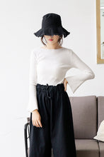 Load image into Gallery viewer, [No refund, no change at the end of the season] Women 148 with round collar, slim pullover, knitted bottom sweater