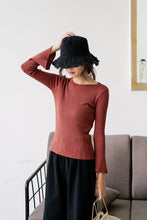 Load image into Gallery viewer, [No refund, no change at the end of the season] Women 148 with round collar, slim pullover, knitted bottom sweater