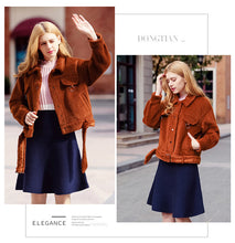 Load image into Gallery viewer, Winter 2018 New Women's Single-row Button and Thickened Thermal Fur Short-style Jacket 97075