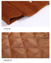 Load image into Gallery viewer, 2018 Winter New Women's Wear Aerbaqia Short Hair coat 97077