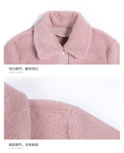 Load image into Gallery viewer, 2018 Winter New Women's Coat Coat Single Clock Short Warm Plush Coat 97081
